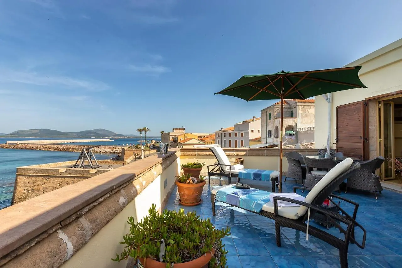 شقة Sardinia Re - Blue Terrace Panoramic Sea View ألغيرو